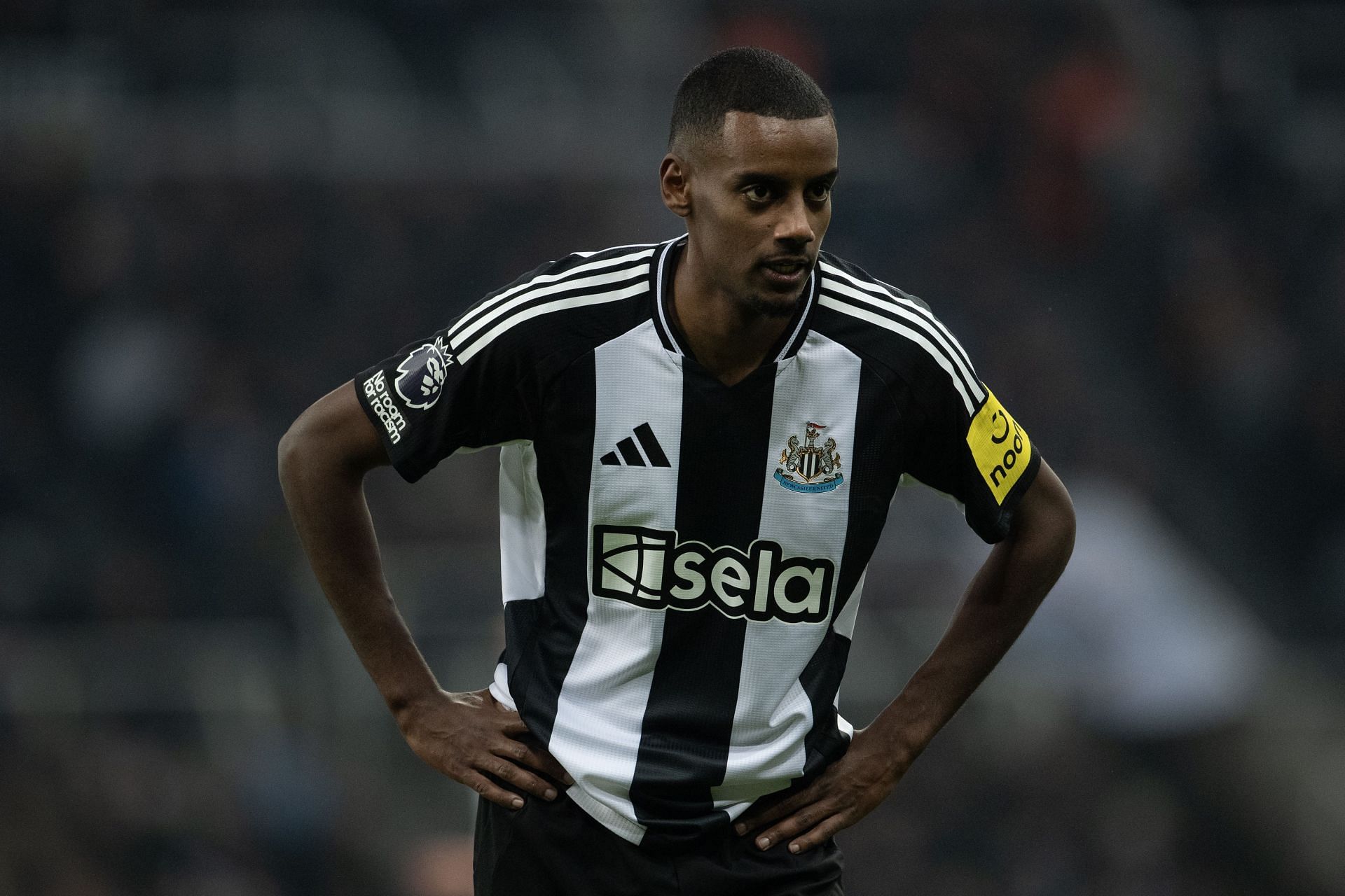 Alexander Isak is reportedly on Manchester United's shortlist (Image - Getty)